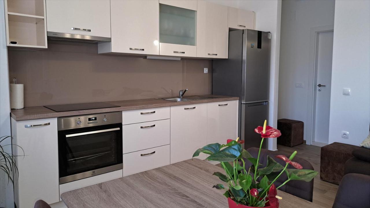 Holiday Apartman Kaštela Buitenkant foto