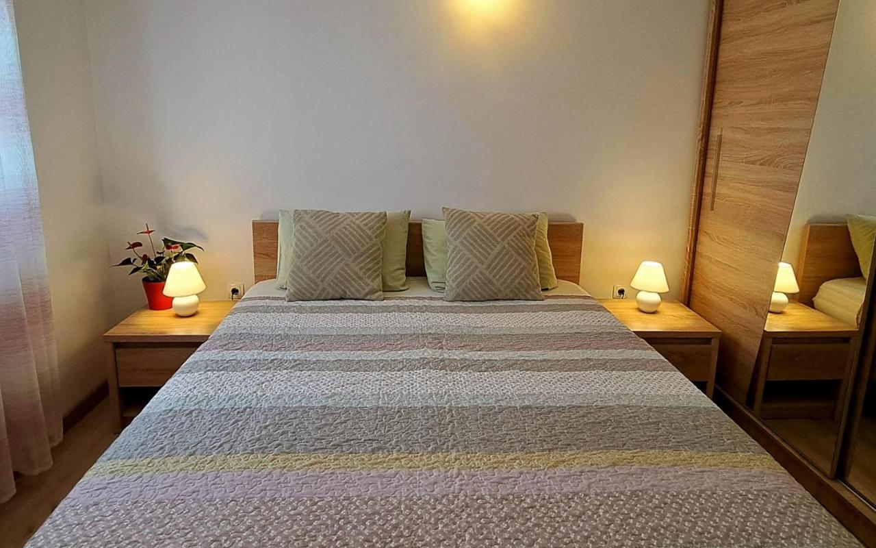 Holiday Apartman Kaštela Buitenkant foto