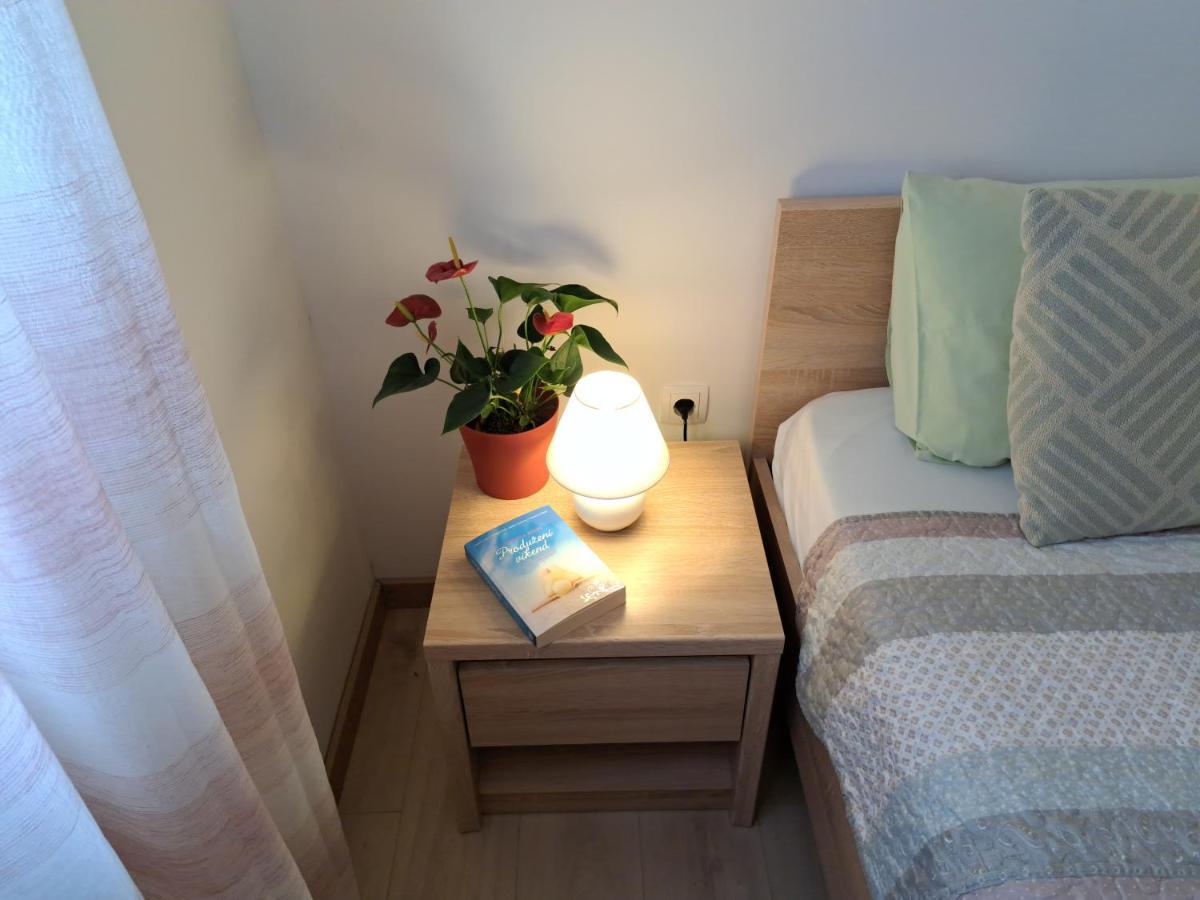 Holiday Apartman Kaštela Buitenkant foto