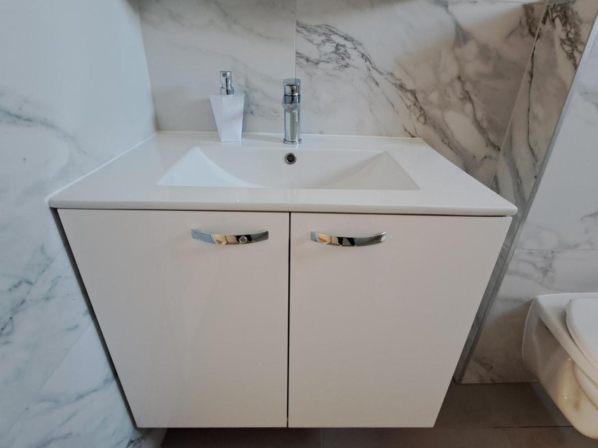 Holiday Apartman Kaštela Buitenkant foto