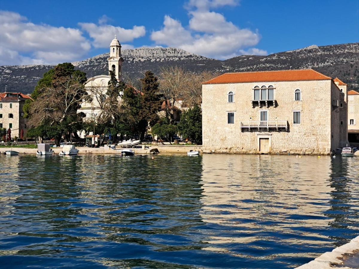Holiday Apartman Kaštela Buitenkant foto