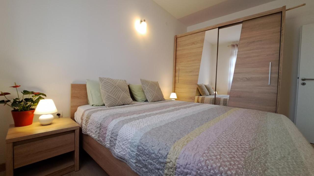Holiday Apartman Kaštela Buitenkant foto